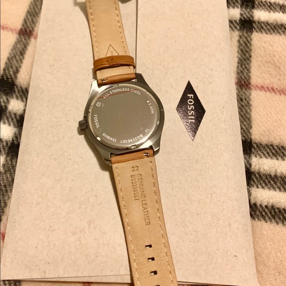 Fossil Three-Hand Interchangeable Strap Box Set - Picture 6 of 8